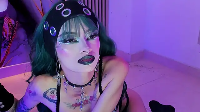 chloe jacksonn online show from July 4, 3:24 am