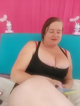 Snapshot of Miss-tetas chatting on September 28, 6:24 pm Miss-tetas online show from September 28, 6:24 pm