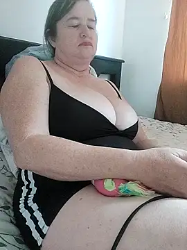 Snapshot of Miss-tetas chatting on October 8, 10:14 pm Miss-tetas online show from October 8, 10:14 pm