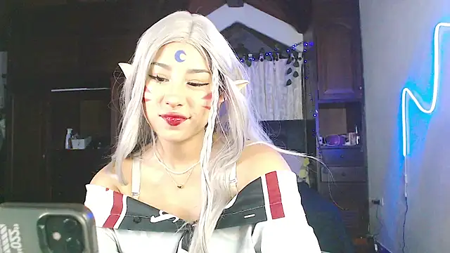Snapshot of Shisuku_Sophi chatting on October 2, 11:21 pm Shisuku Sophi online show from October 2, 11:21 pm