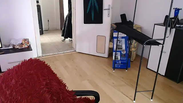 Aliens4twenty online show from December 4, 10:06 am