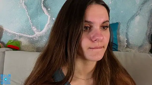 chloemilka online show from June 7, 6:48 pm