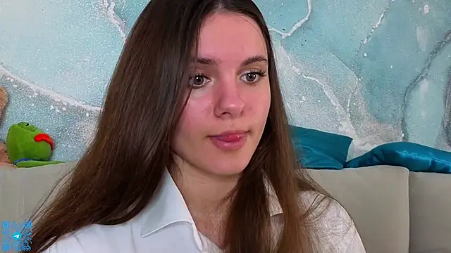 chloemilka online show from June 12, 6:49 pm