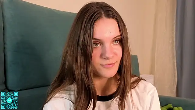 Snapshot of chloemilka chatting on September 29, 6:24 pm chloemilka online show from September 29, 6:24 pm
