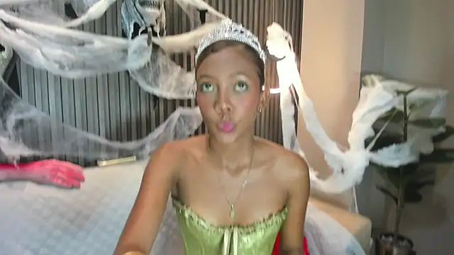 biancaa 18 online show from October 31, 8:35 pm