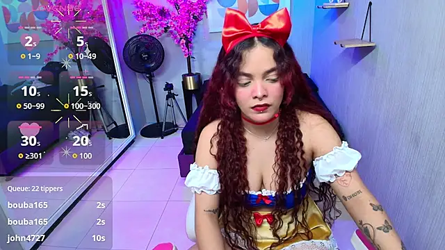 Snapshot of Maggy_t18 chatting on October 19, 4:14 am Maggy t18 online show from October 19, 4:14 am