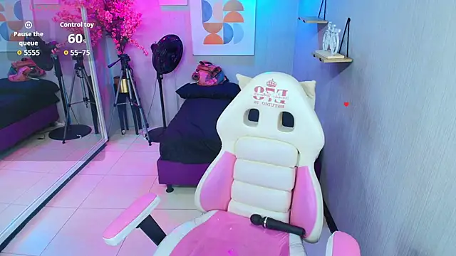 Maggy t18 online show from June 25, 5:12 am