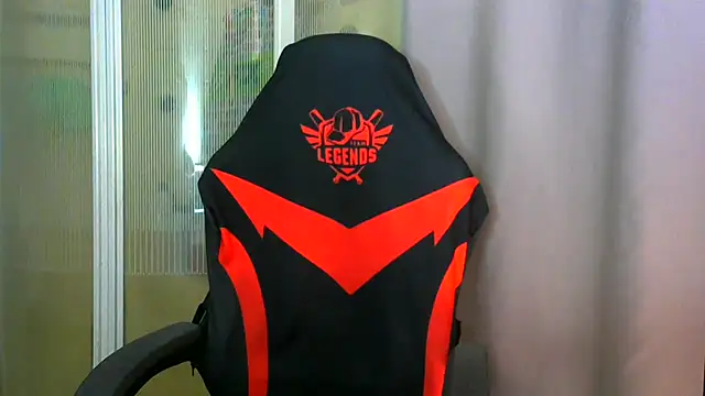 JessFoxxx online show from March 15, 3:19 am