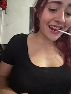 candy  fox  online show from October 19, 9:17 pm