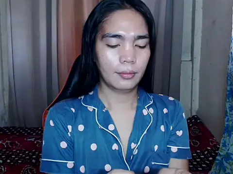 Snapshot of Simple_Martina chatting on September 18, 1:48 am Simple Martina online show from September 18, 1:48 am