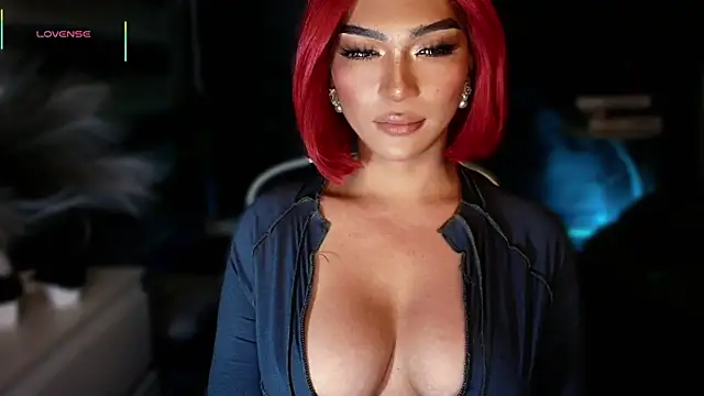 Snapshot of Huntress_xxx chatting on September 12, 4:13 am Huntress xxx online show from September 12, 4:13 am