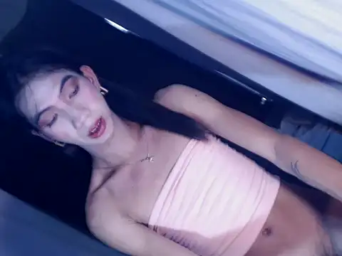 xyourdreamtrans online show from October 29, 6:50 am