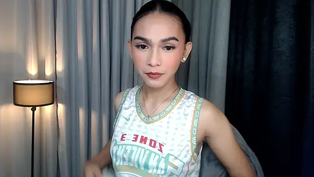 pearlmoore online show from May 26, 3:33 pm