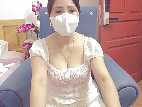 Snapshot of ruby_8x chatting on September 17, 11:41 am ruby 8x online show from September 17, 11:41 am