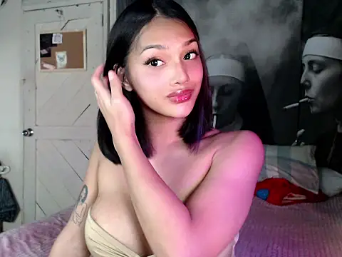 itsmekarinaaa online show from March 14, 4:30 pm