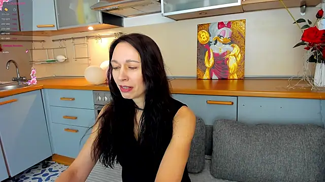 Snapshot of RubiHarlot chatting on October 18, 1:19 am RubiHarlot online show from October 18, 1:19 am