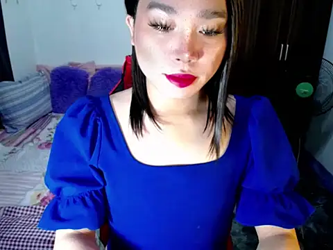 Urassiansweetcummer online show from September 20, 1:38 am