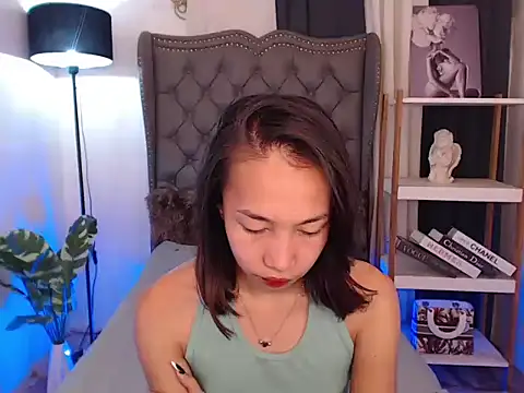 Snapshot of Sweet_kittyxx chatting on October 11, 3:00 am Sweet kittyxx online show from October 11, 3:00 am