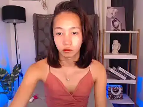 Snapshot of Sweet_kittyxx chatting on October 18, 2:14 am Sweet kittyxx online show from October 18, 2:14 am