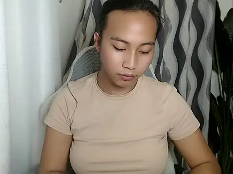 sweetiie caren online show from July 3, 5:13 am