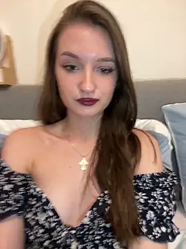 Snapshot of AdelinaEmber chatting on October 19, 2:41 pm AdelinaEmber online show from October 19, 2:41 pm