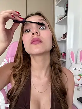 Nikii   online show from April 11, 2:54 pm