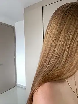 Nikii   online show from June 3, 3:17 pm