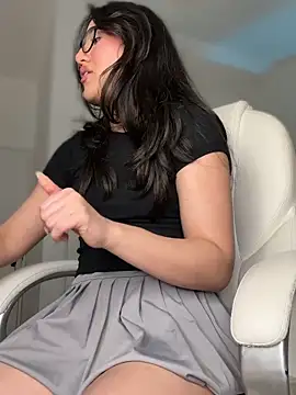 julieta jhonss online show from March 16, 5:44 am