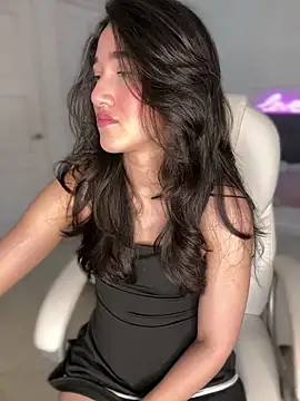 julieta jhonss online show from March 29, 3:49 am