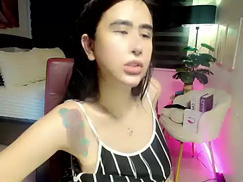 XhotcockcumXts online show from July 9, 7:33 am