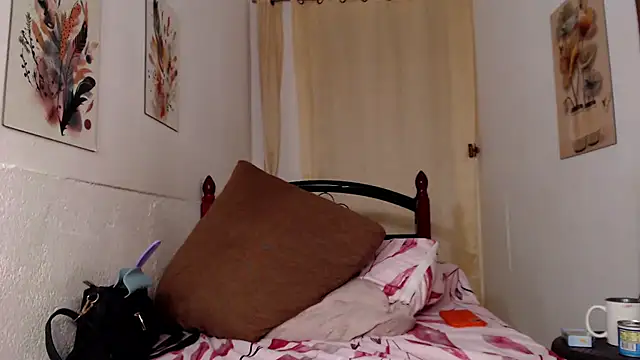 applewetdream online show from July 17, 8:23 pm