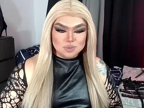 michellevixen922 online show from November 1, 3:32 am