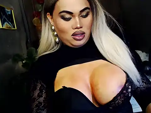 KitSmithCumerr online show from November 20, 2:29 pm