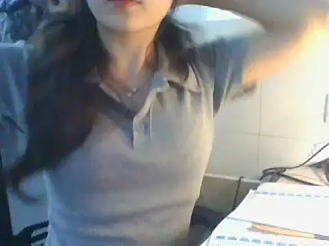 Snapshot of Linzly chatting on October 8, 2:38 am Linzly online show from October 8, 2:38 am