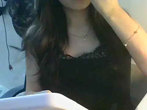 Snapshot of Linzly chatting on October 4, 4:55 pm Linzly online show from October 4, 4:55 pm