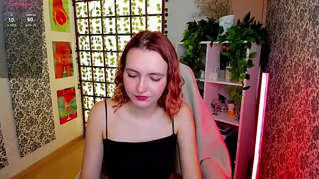Snapshot of Elis_Cherry chatting on October 9, 2:37 am Elis Cherry online show from October 9, 2:37 am