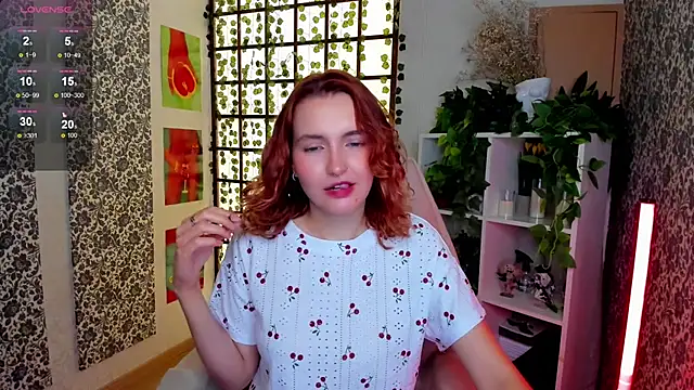 Snapshot of Elis_Cherry chatting on September 30, 2:17 am Elis Cherry online show from September 30, 2:17 am