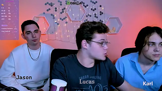 lucas long  online show from November 17, 8:31 pm