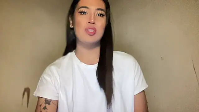 fallon empress143 online show from September 14, 12:30 am