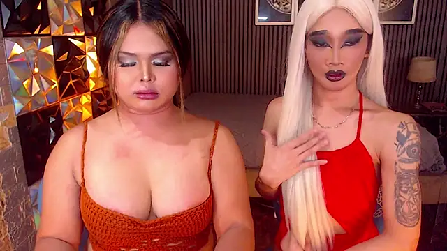 lhexiecollins online show from July 16, 2:32 pm