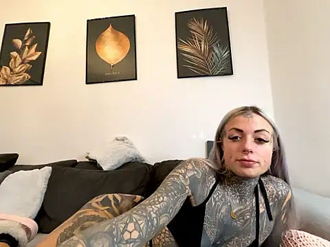 HotMelonskiii online show from January 10, 2:55 pm