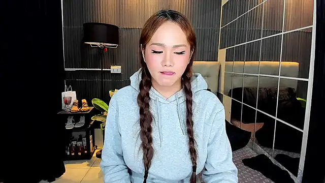delightfulprincessts online show from June 27, 9:43 pm