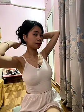 Snapshot of Dau-Tayy chatting on September 17, 9:51 am Dau-Tayy online show from September 17, 9:51 am