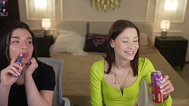 Selena Glow online show from November 11, 7:44 pm