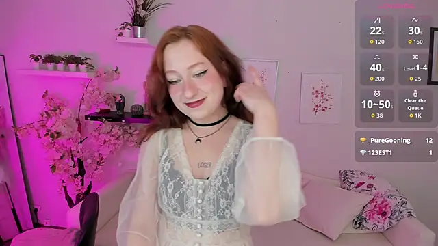 Snapshot of Violet_Griffen chatting on October 17, 4:10 pm Violet Griffen online show from October 17, 4:10 pm