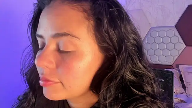 Snapshot of ArielleWilde chatting on September 28, 4:52 am ArielleWilde online show from September 28, 4:52 am