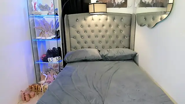 bigcockvenice online show from February 11, 1:42 am