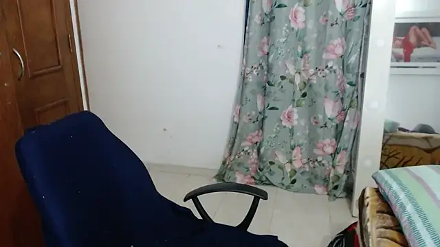 alejandralatina online show from September 29, 9:47 am