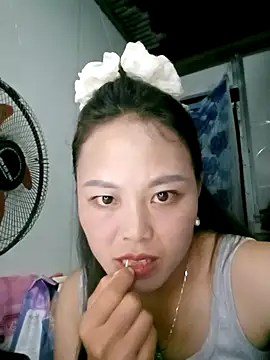 Snapshot of MychuSweet chatting on October 11, 1:58 pm MychuSweet online show from October 11, 1:58 pm