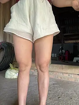 ThiHa003 online show from April 12, 12:57 am